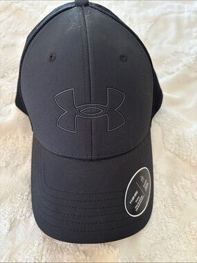 Under Armour hat